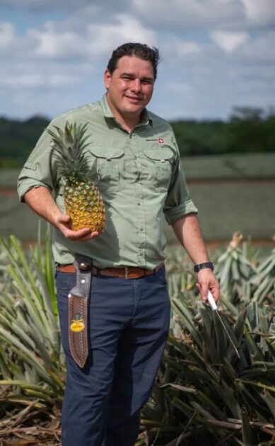 Stephane Dahler auf seiner Ananasplantage in Costa Rica